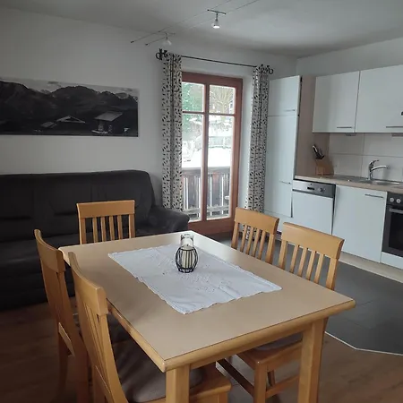 Farm stay Bauernhof Lienharter Obertilliach