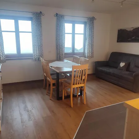 Bauernhof Lienharter Κατάλυμα σε φάρμα Obertilliach