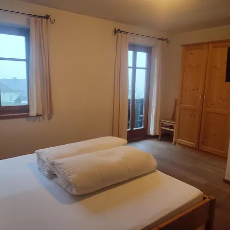 Bauernhof Lienharter Κατάλυμα σε φάρμα Obertilliach