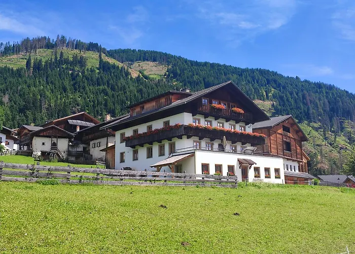 Farm stay Bauernhof Lienharter Obertilliach